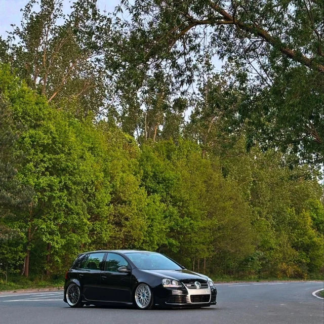 MK5 R32…

#r32 #mk5 #mk5r32 #vw #vwmk5 #vwgolf #golfmk5 #bbs #bbswheels #bbslm #lemans #airlift #tmhxclsv #volkswagen #fyp #foryou #foryourpage #foryoupage #srstec #photo #foto #carsofinstagram #instacar #car #instagram #insta #carpics #picoftheday #vr6 #lm