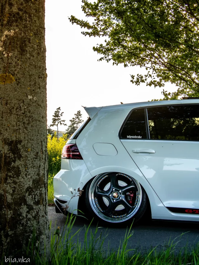▫️ “Dream until your reality fits.”▫️
_________________________________________________
#airliftperformance #airlift3p #airlift #airliftsuspension #low #bagged #baggeddaily #abgelegt #oettingertuning #gticlubsport #clubsport #golf7gtd #mk7gtd #golf7gti #mk7gti #mk7r #golf7r #oryxwhite #volkswagen #mk7 #artecturbo #porsche #camber #srstec 
_________________________________________________
📸 biia.nka 
_________________________________________________
volkswagen
osramautomotiv
srstec
rh_alurad
baggedparts
air_lift_performance
nullbar_air.and.static
gebohnert.de
ivality.de 
oettinger_sportsystems_gmbh 
maxtondesign_official
deep_society.de