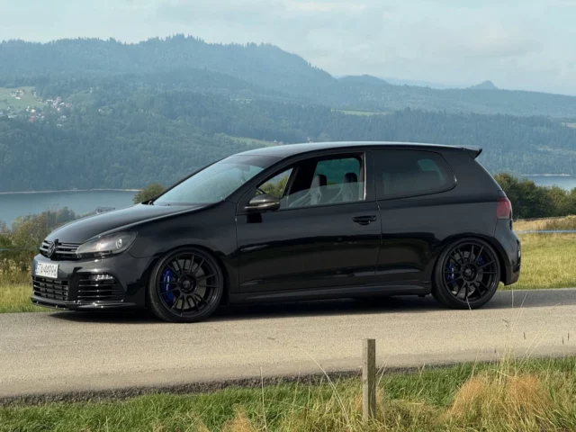 #vrtpodmaskaaniewnickunainstagramie #vrturbo #vrt #golf #golfr #vwgolfr #6r #golf6r #blackgolfr #fastgolf #bws #vr6 #vwracing #oz #ultraleggera #vr6turbo #canchecked #ozultraleggera #R #bbk #bigbrakes #srstec #dsg #carbonfiber #recaro #precisionturbo #dq500 #vrsociety #r36turbo #r36turbo4motion