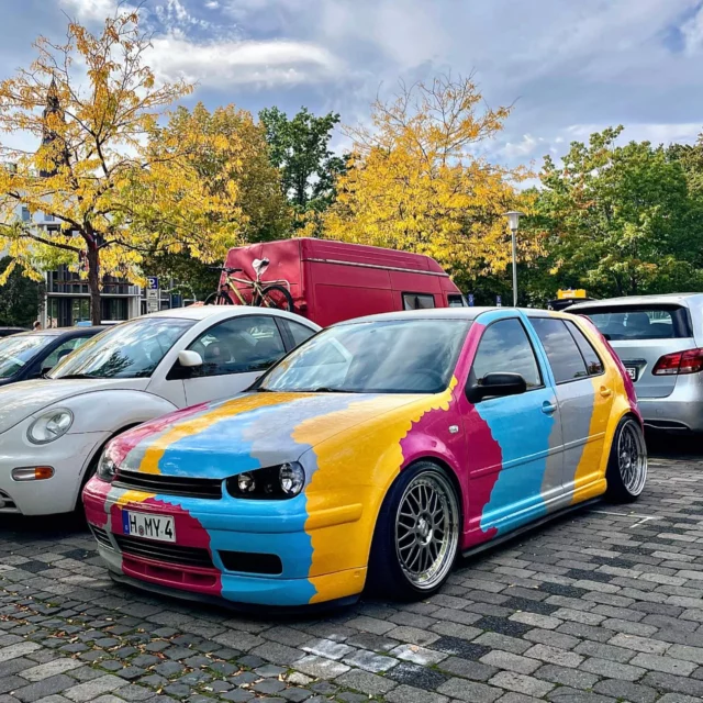 So langsam verfärben sich die Blätter,der Herbst ist nicht mehr weit….Schönes Wochenende 🫶🏼

#mk4 #vw #tuning #low #deep #golf #golf4 #vagcars #rialdaytonarace #rims #colorful #farben #selfmade #90s #photo #stance #vwjunkie #bunt #color #srstec #hannover #niedersachsen #staticlife #gewindefahrwerk #foliert #wrappedcars #love #passion #dots #different