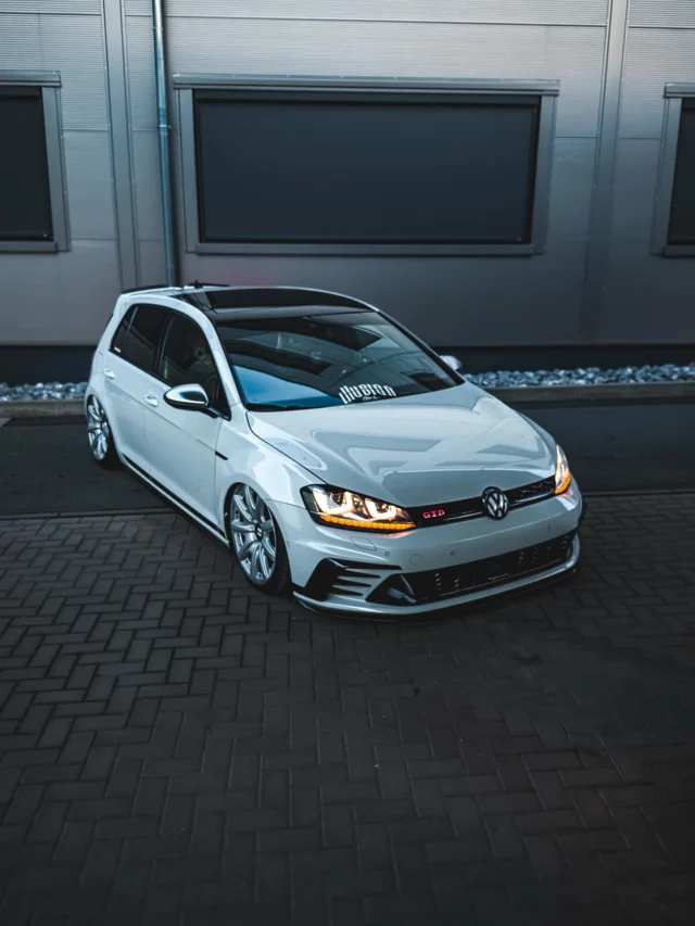 ▫️The difference between having time and taking time is: „Interest“.▫️
______________________________________________
#airliftperformance #airlift3p #airlift #airliftsuspension #low #bagged #baggeddaily #baggedvw #baggedlife #abgelegt #oettingertuning #gticlubsport #clubsport #golf7gtd #mk7gtd #golf7gti #mk7gti #mk7r #golf7r #oryxwhite #volkswagen #mk7  #xscarnight #hxrny #flgntlt #camber #bentleymulliner #srstec #wintermode❄️ 
______________________________________________
📸🙋🏼‍♂️
______________________________________________
volkswagen
osramautomotiv
srstec
bentley 
baggedparts
air_lift_performance
nullbar_air.and.static
gebohnert.de
servfaces_gmbh
ivality.de 
oettinger_sportsystems_gmbh 
maxtondesign_official
deep_society.de
aprdeutschland